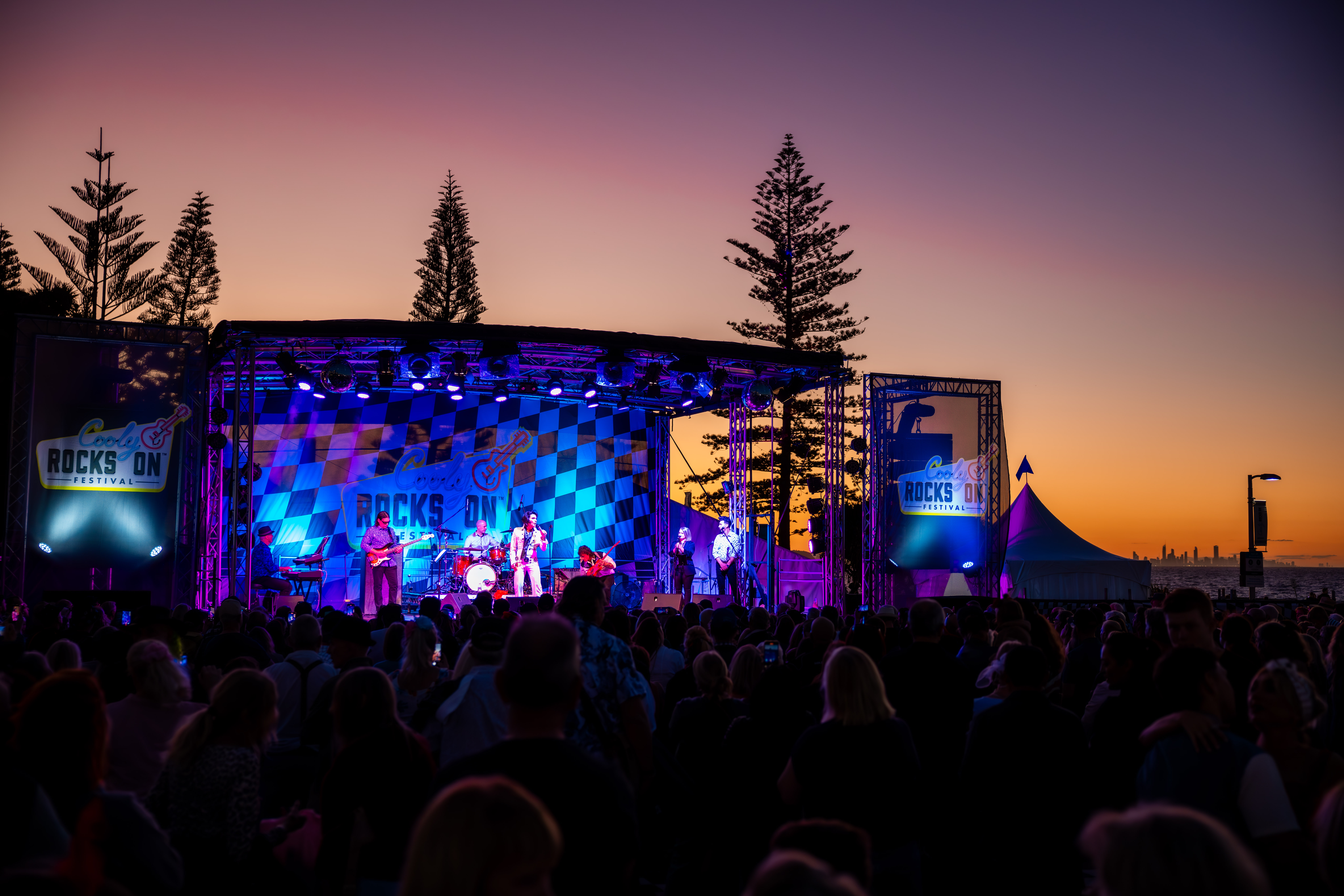 Cooly Rocks On Festival 2026: Music, Cars and Retro Fun on the